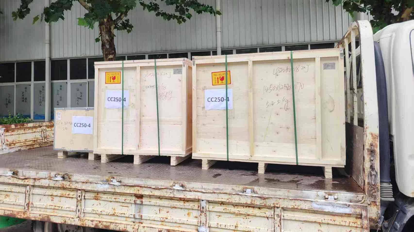 C&oacute;mo un fabricante suizo simplific&oacute; la soldadura por lotes de m&uacute;ltiples tipos de piezas de trabajo con el sistema de soldadura Cobot de 2000 W de DATO