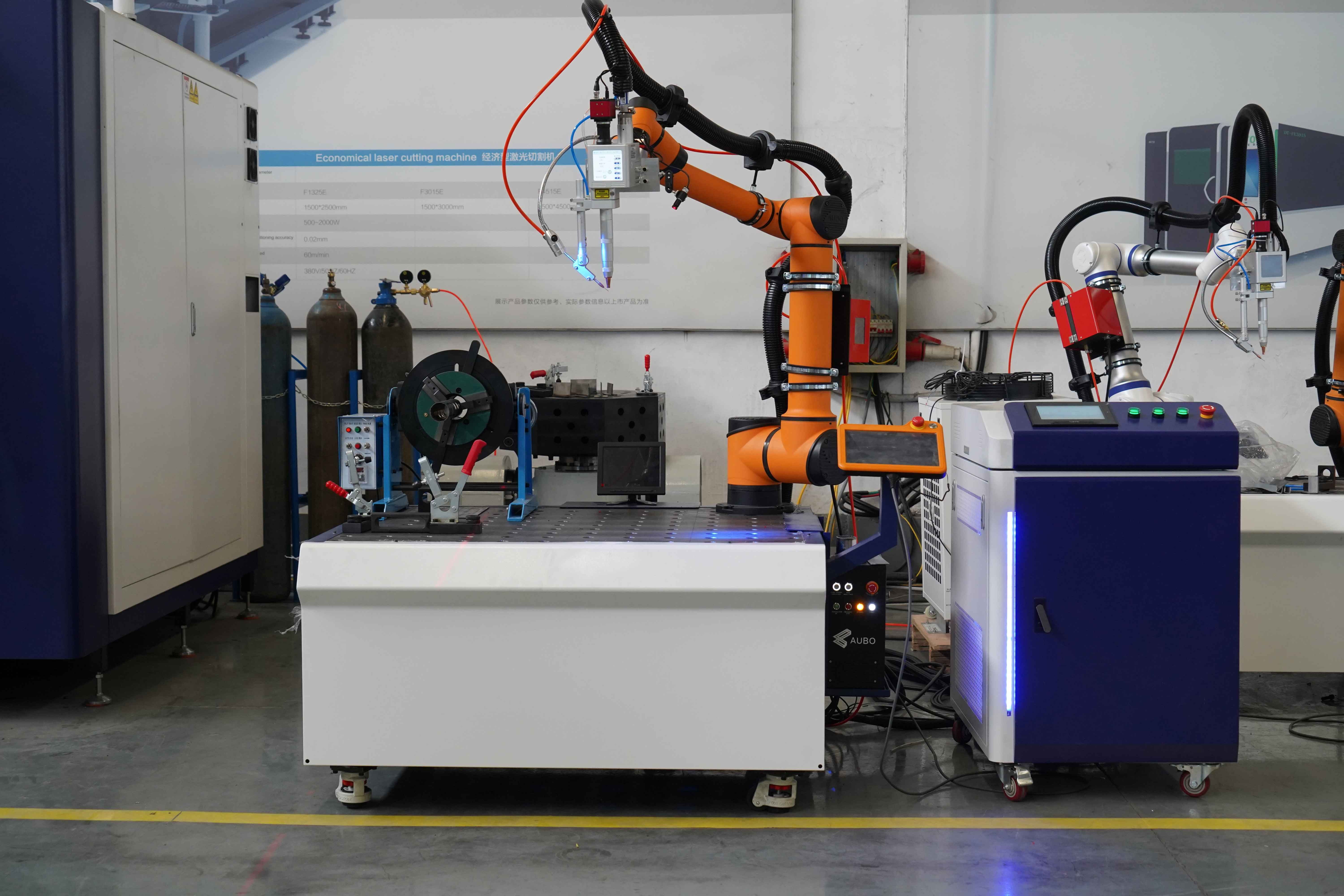 Robot de soldadura l&aacute;ser autom&aacute;tico DT-HJR 3 en 1 (8).jpg