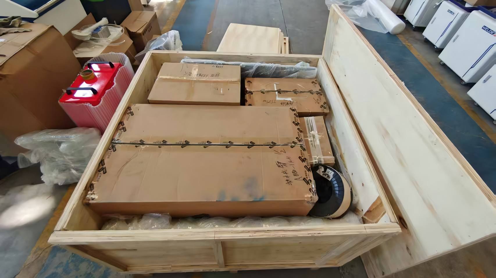 C&oacute;mo DATO configur&oacute; un sistema de demostraci&oacute;n de soldadura l&aacute;ser Cobot para un laboratorio universitario de Malasia